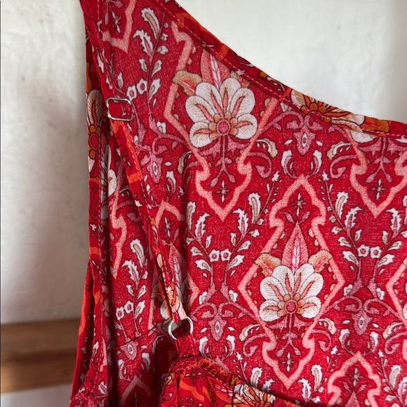 Red Sleeveless Spaghetti Strap Sundress - Picture 7 of 11